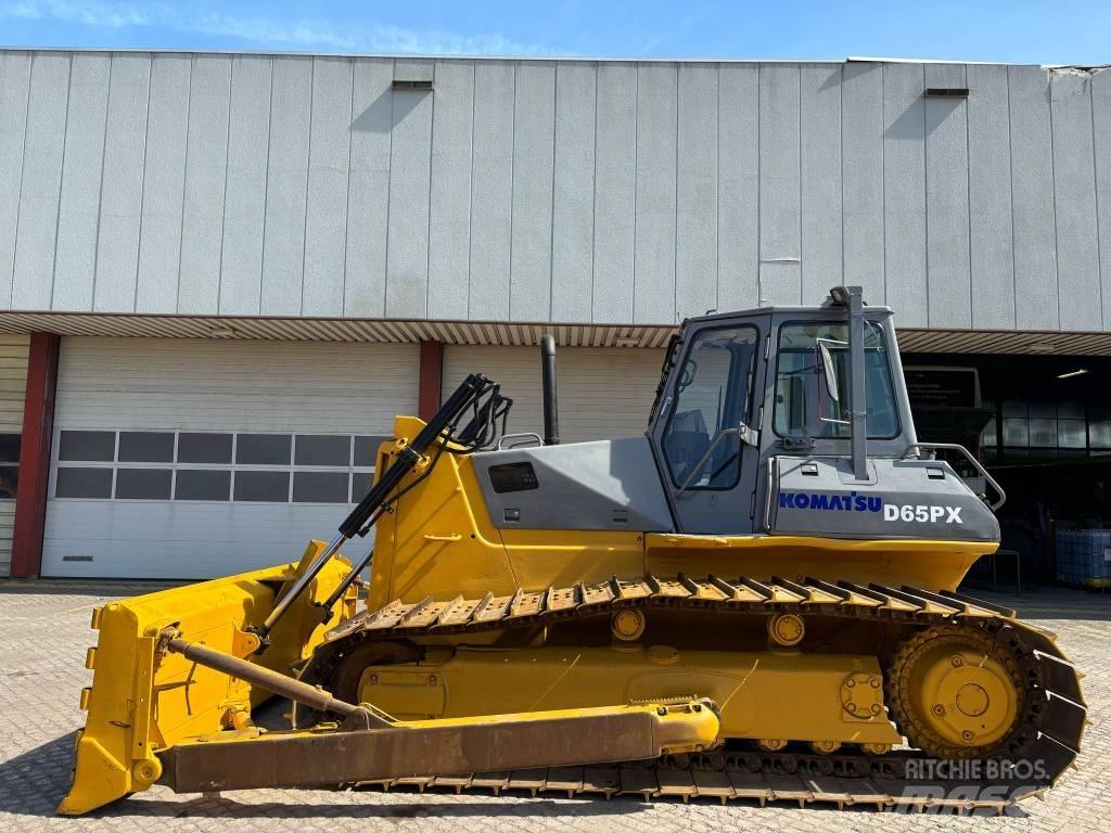 Komatsu D 65 PX-12 ブルドーザー