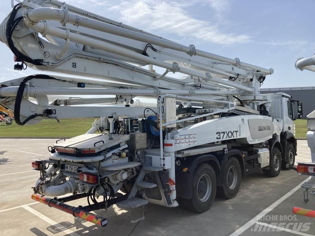 Liebherr THP 37 コンクリートポンプ車