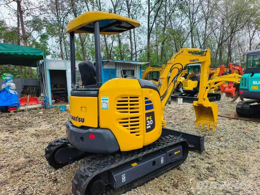 Komatsu PC 30 MR-3 ミニ油圧ショベル 7t以下（ミニユンボ・ミニディガー）