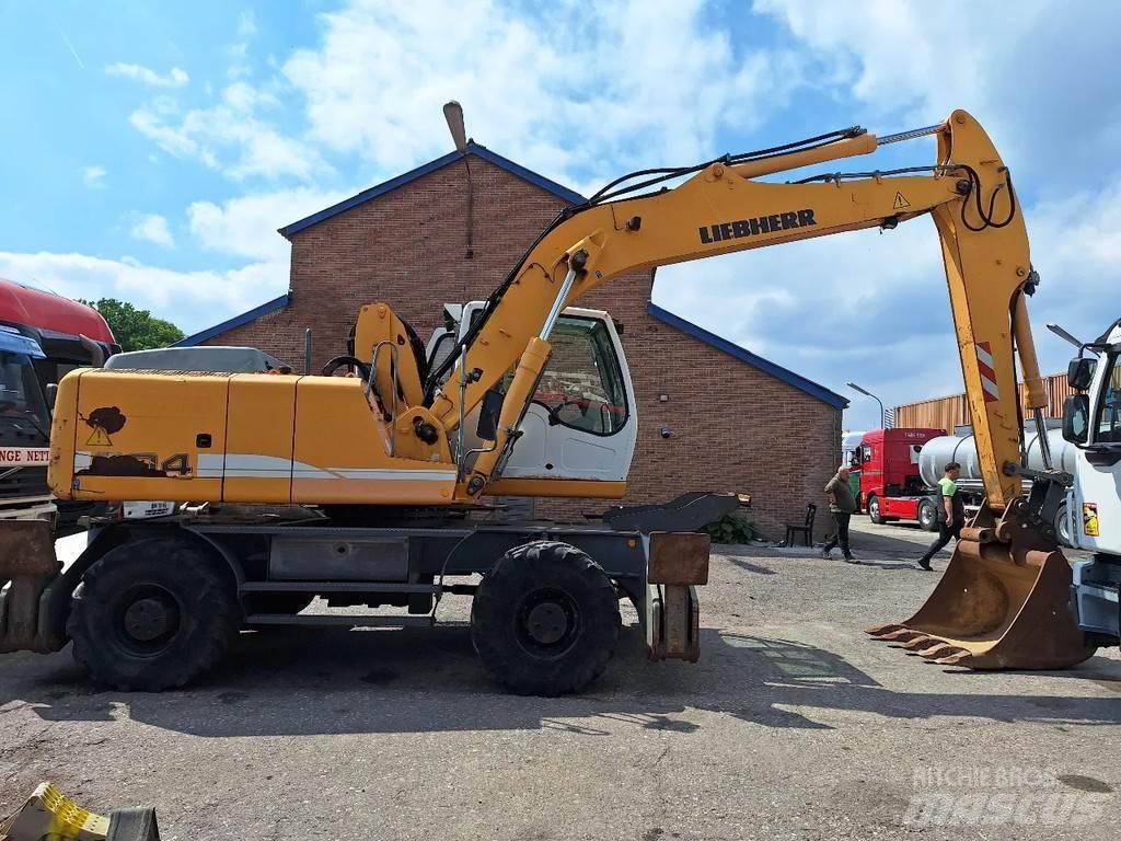Liebherr A904C ホイール式油圧ショベル（パワーショベル・ユンボ・バックホー）