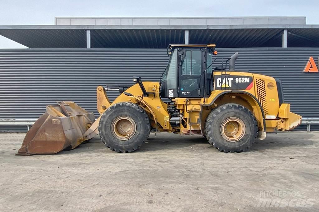 CAT 962M ホイールローダー・タイヤショベル