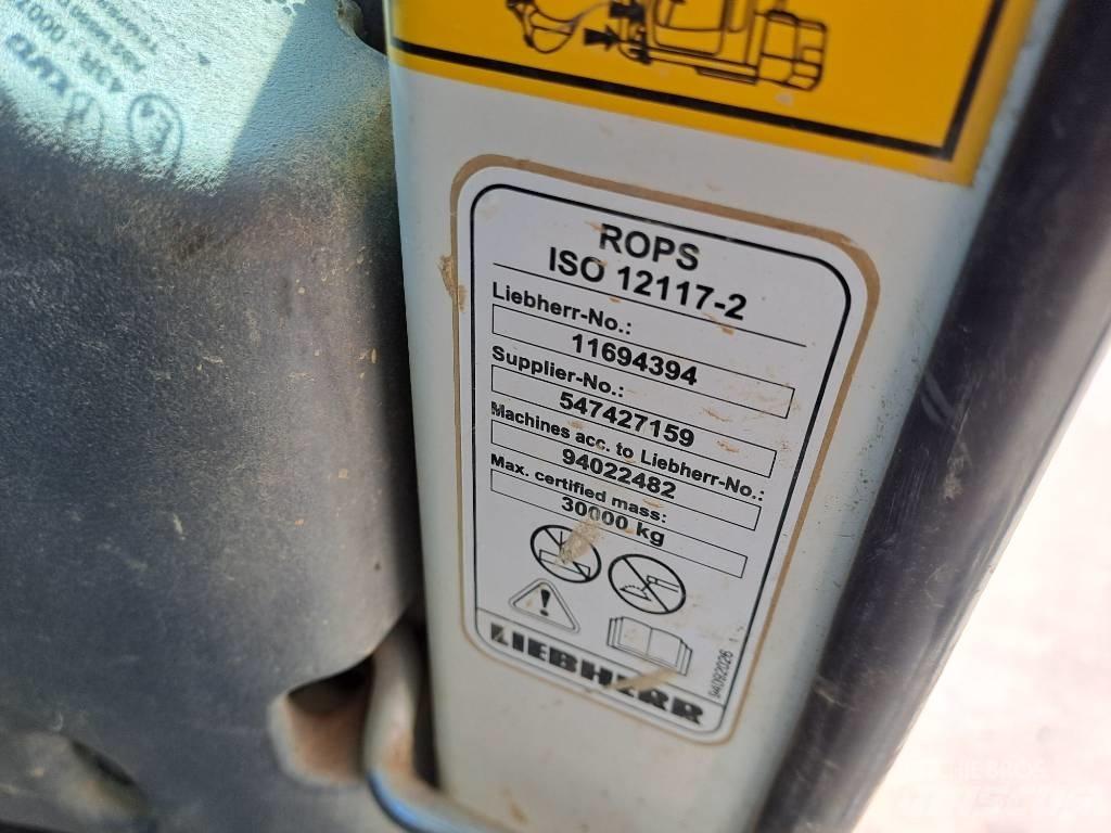 Liebherr R922LC 大型油圧ショベル12t以上（パワーショベル・ユンボ）