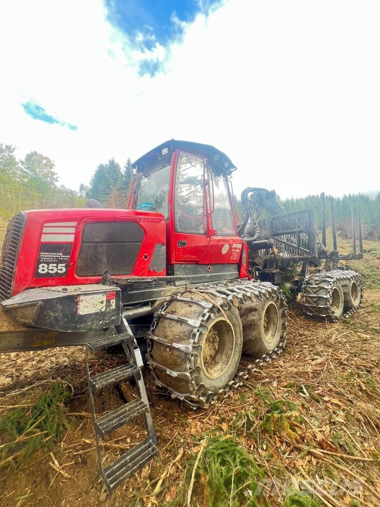 Komatsu 855 フォワーダー