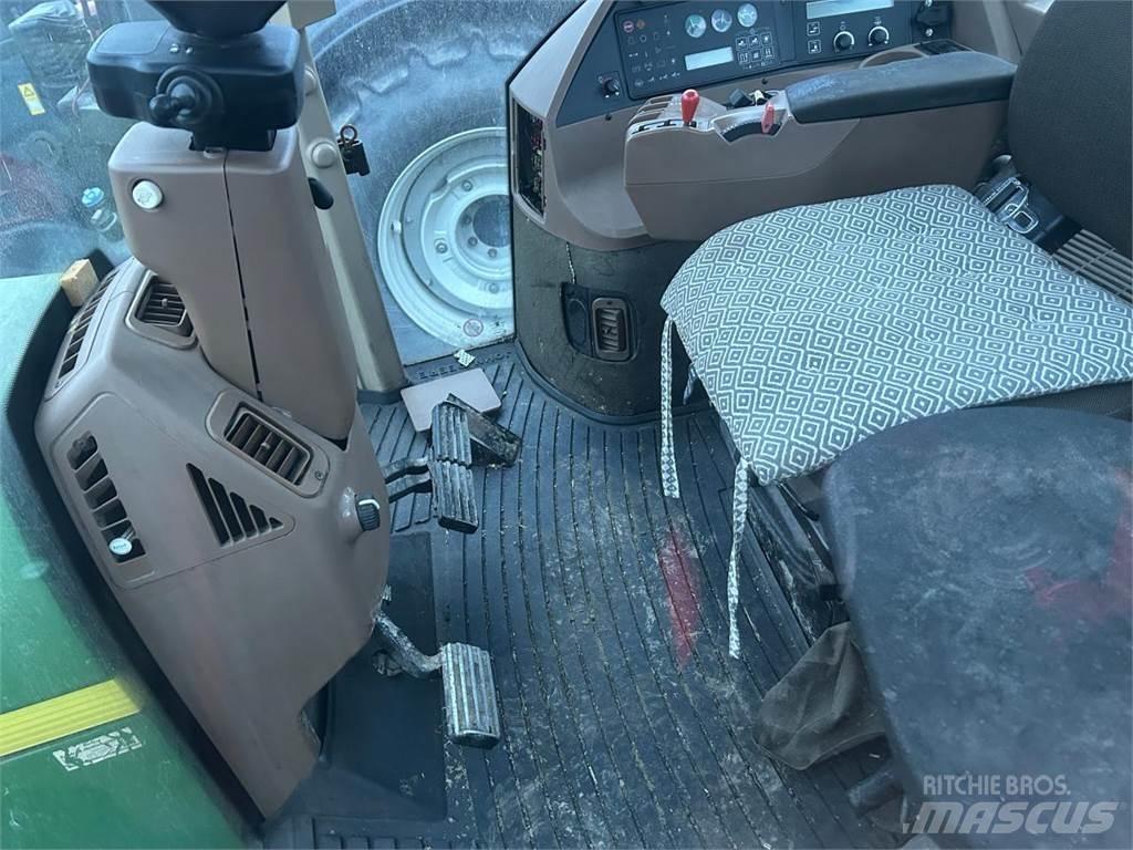 John Deere 8100 トラクター