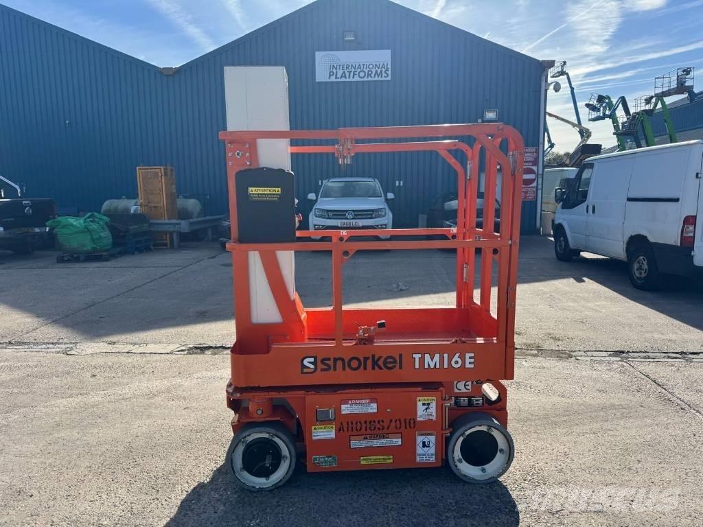 Snorkel TM 16E 垂直昇降型リフト