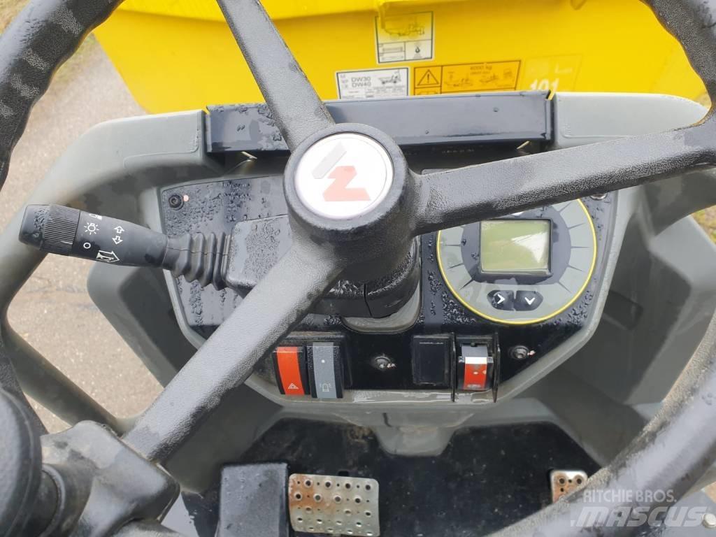 Wacker Neuson DW 40 サイト　ダンプ