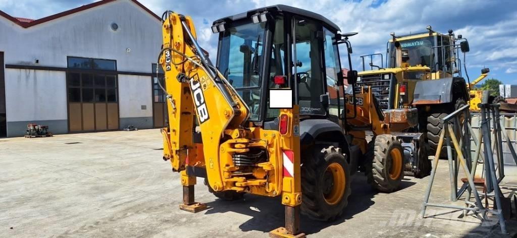 JCB 3cx compact バックホーローダー