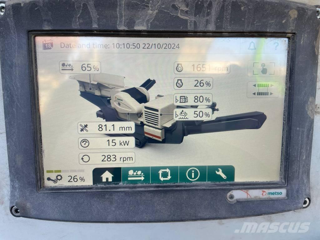 Metso LT106 自走式クラッシャー