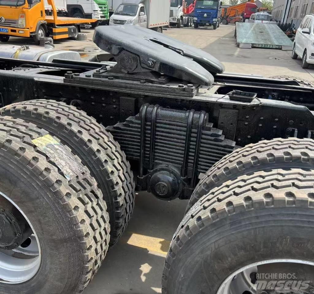 Shacman F 3000 中古トラクターヘッド | トレーラーヘッド