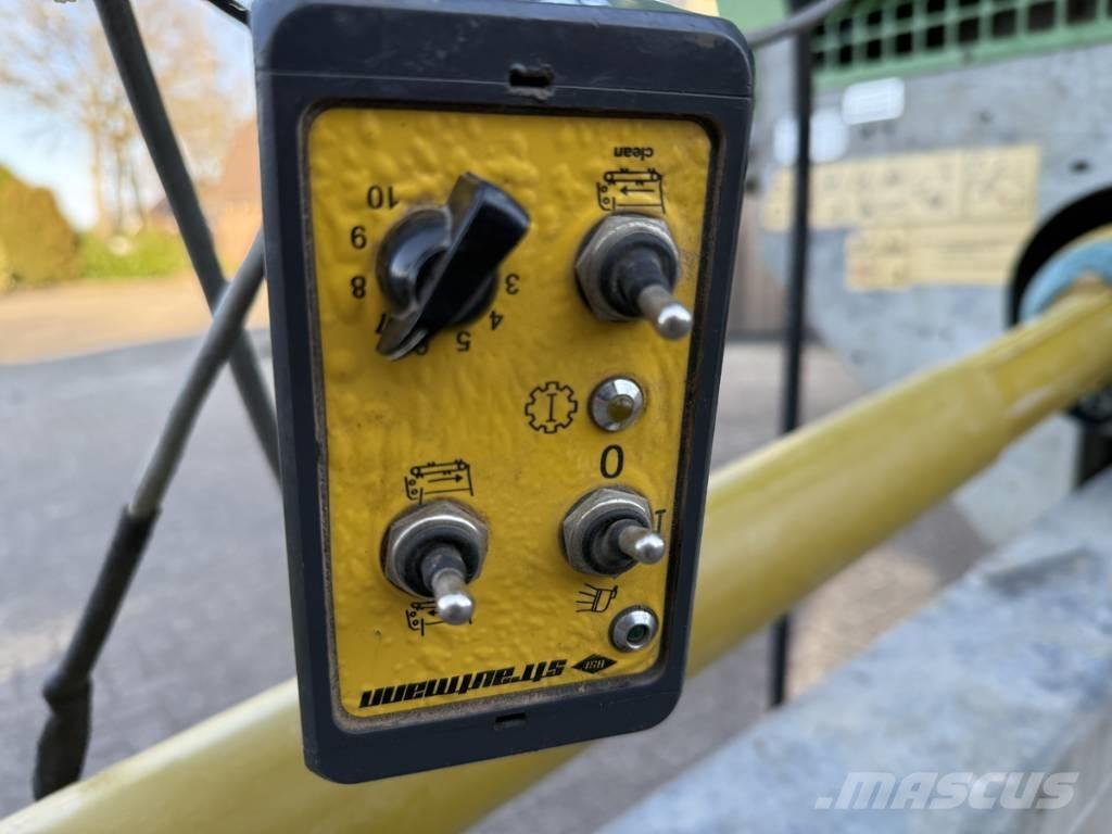 Strautmann TS 160 肥料散布機