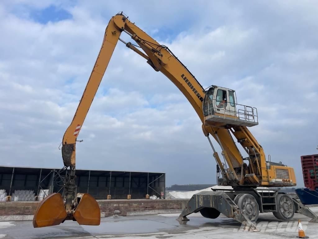 Liebherr A 944 C HD 廃棄物／工業産廃処理機
