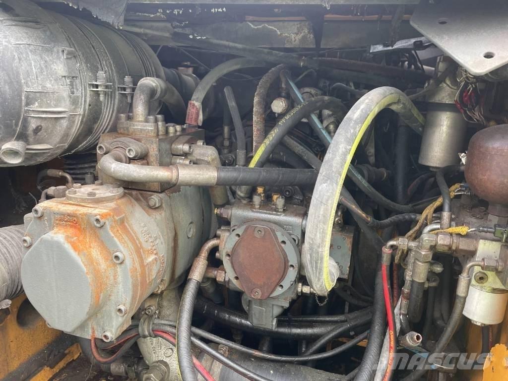Liebherr A 944 C HD 廃棄物／工業産廃処理機