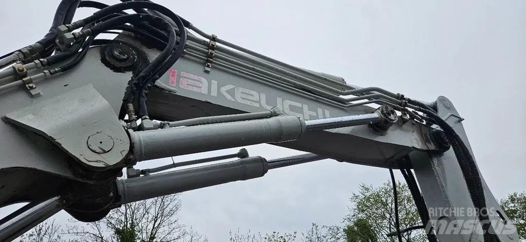 Takeuchi TB 175W 中型油圧ショベル 7ｔ-12ｔ（ユンボ・パワーショベル・バックホー）