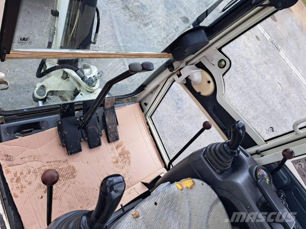 Terex TC16 ミニ油圧ショベル 7t以下（ミニユンボ・ミニディガー）
