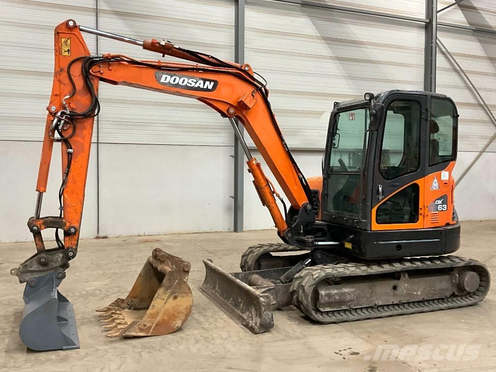 Doosan DX 63-3 ミニ油圧ショベル 7t以下（ミニユンボ・ミニディガー）