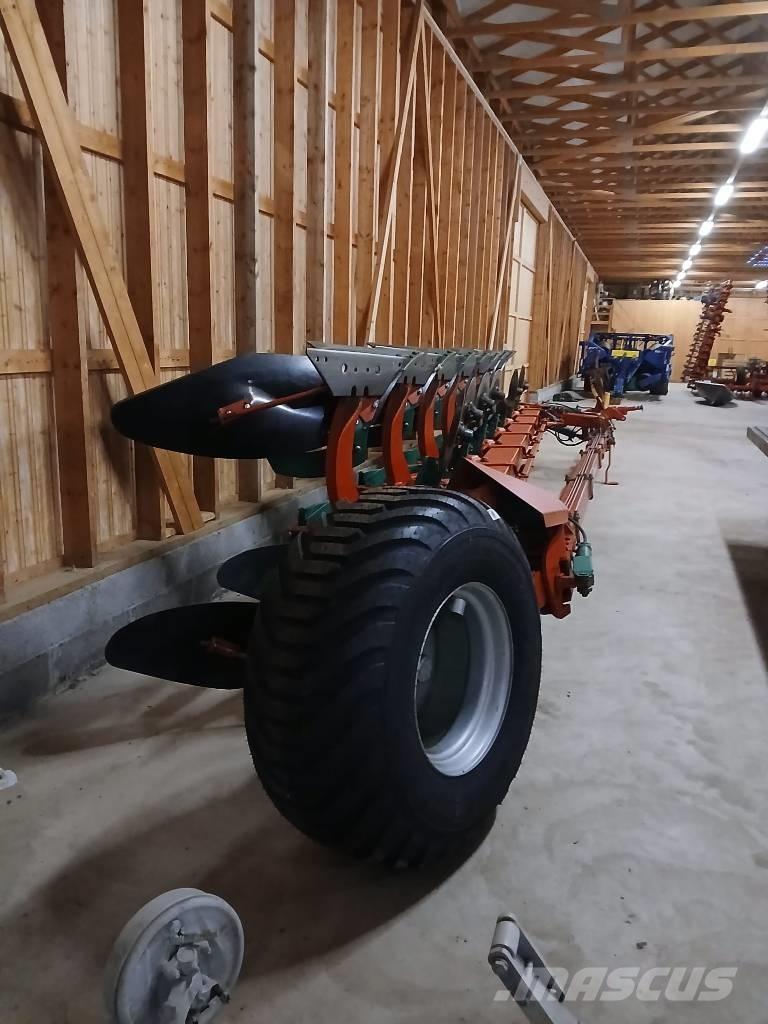 Kverneland PB100-8 リバーシブルプラウ