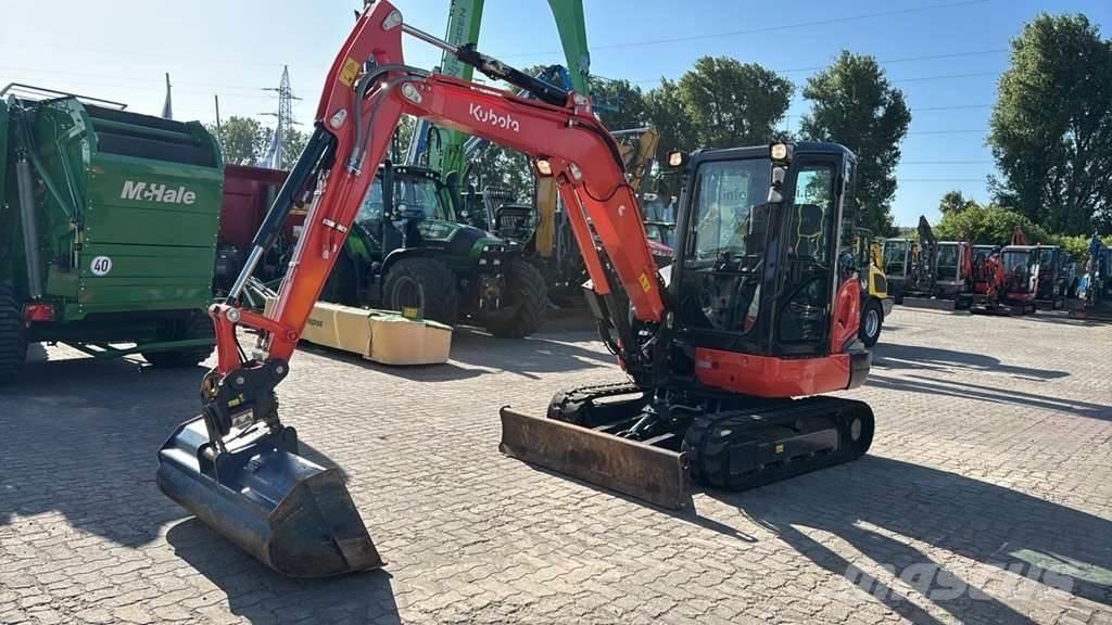 Kubota KX042-4 ミニ油圧ショベル 7t以下（ミニユンボ・ミニディガー）