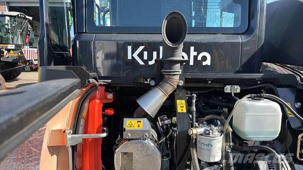 Kubota KX042-4 ミニ油圧ショベル 7t以下（ミニユンボ・ミニディガー）
