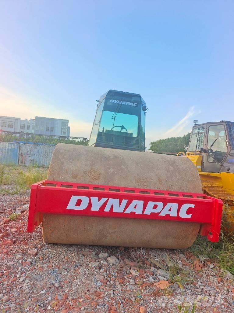 Dynapac CA 30 D 振動ローラ