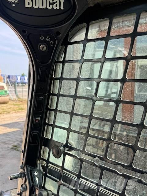 Bobcat S 450 スキッドステアローダー