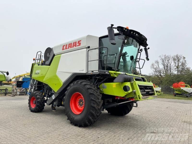 CLAAS TRION 650 コンバイン