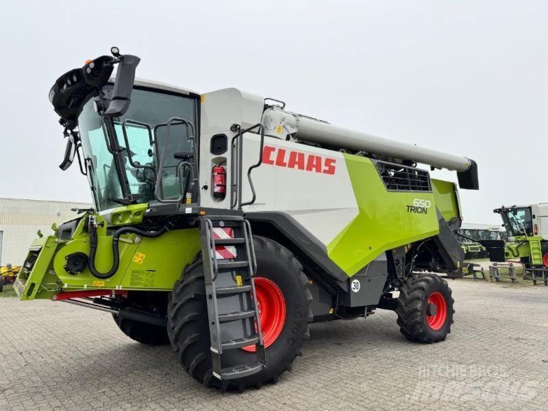 CLAAS TRION 650 コンバイン