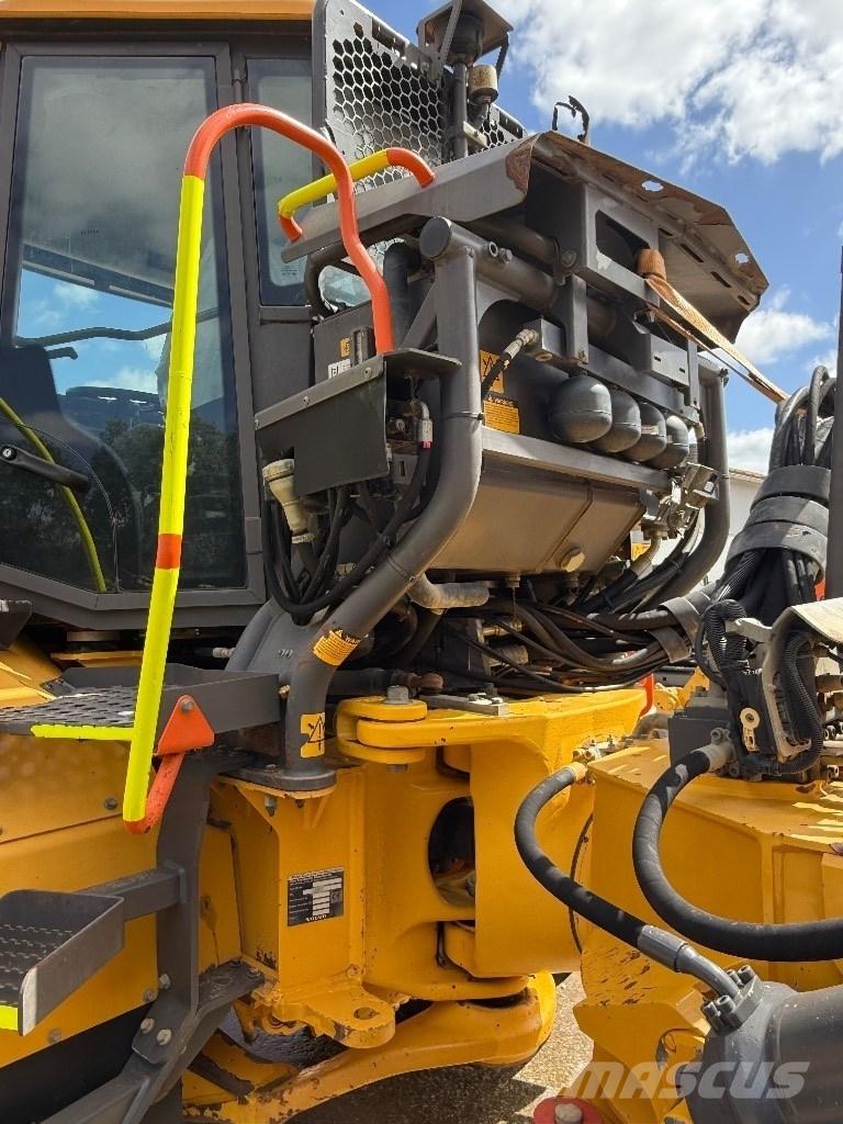 Volvo A30G アーティキュレート式ダンプトラック