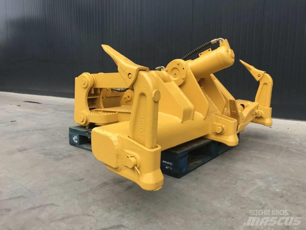 Komatsu D41 スカリファイヤ