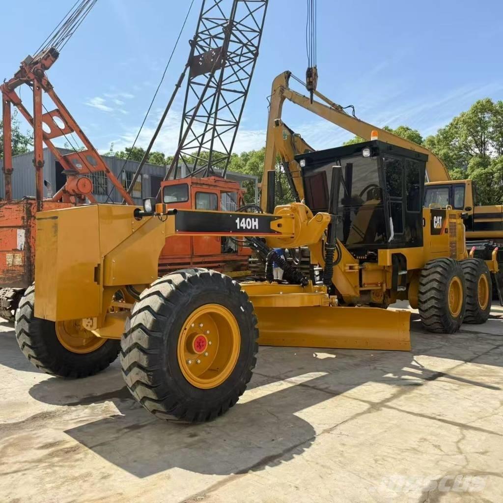 CAT 140 H モーターグレーダー