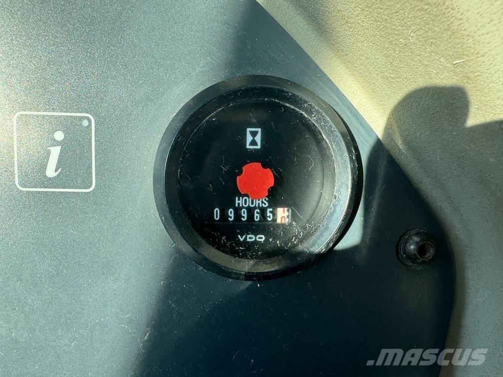 Liebherr PR 734 LGP ブルドーザー