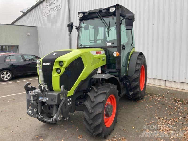 CLAAS NEXOS 260 L トラクター