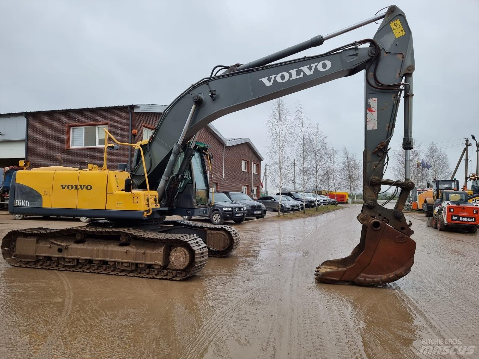 Volvo EC 210 C 大型油圧ショベル12t以上（パワーショベル・ユンボ）