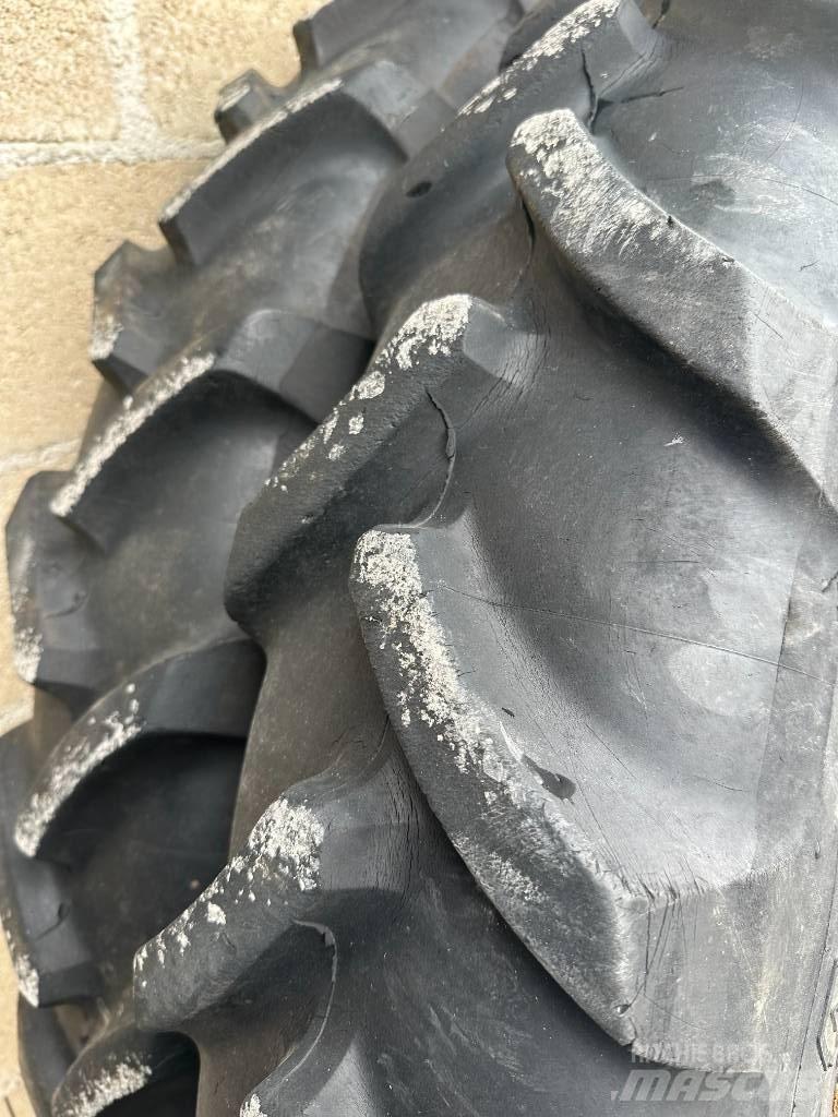 Michelin 230/95R48 タイヤ、ホイル、リム