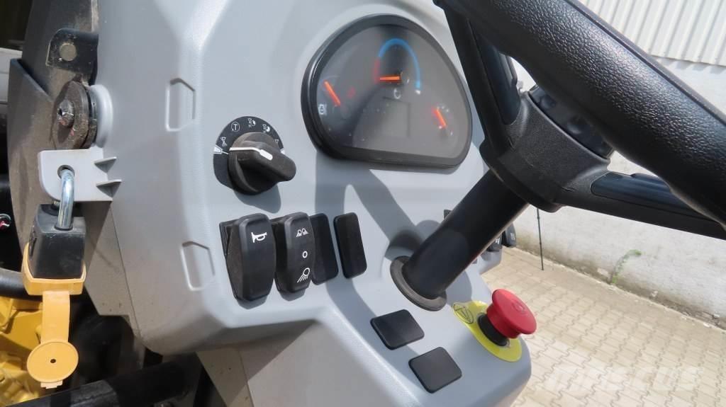 CAT CB2.7GC タンデムローラ
