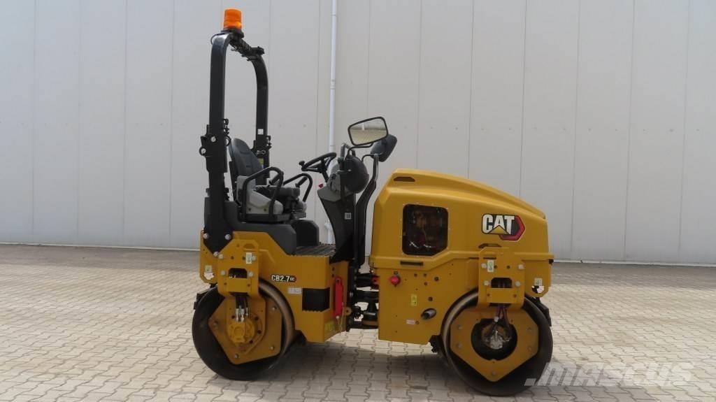 CAT CB2.7GC タンデムローラ