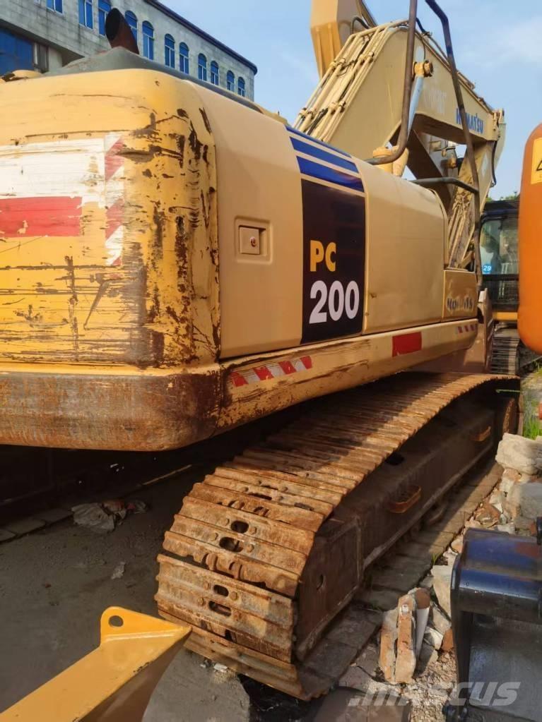 Komatsu PC 200-7 大型油圧ショベル12t以上（パワーショベル・ユンボ）