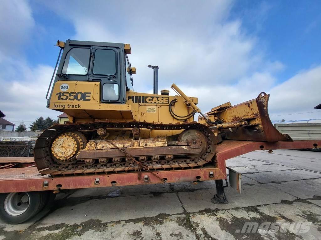 CASE 1550 E ブルドーザー