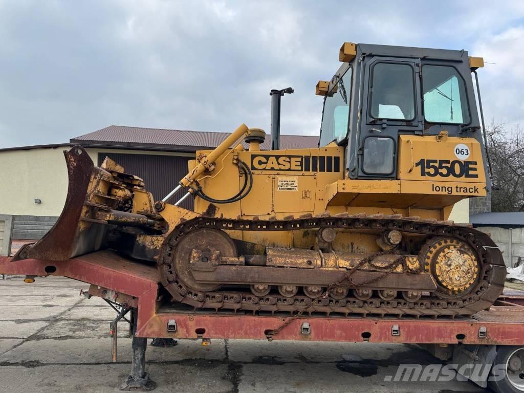 CASE 1550 E ブルドーザー