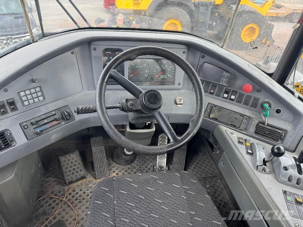 Volvo A 40 D アーティキュレート式ダンプトラック