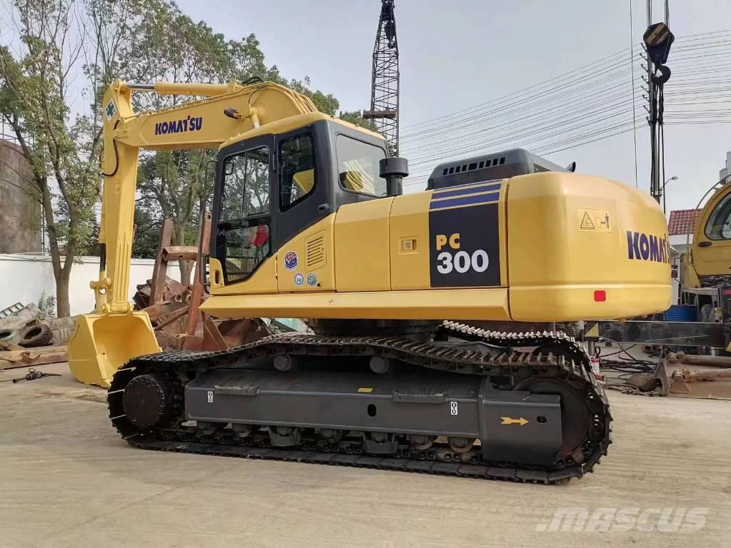 Komatsu PC 300 大型油圧ショベル12t以上（パワーショベル・ユンボ）