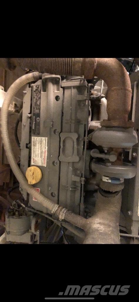 Deutz BF4M1012 ホイールローダー・タイヤショベル