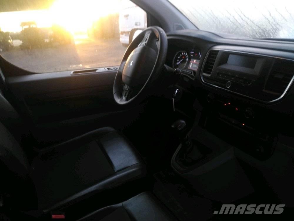 Peugeot EXPERT 3 ボックストラック