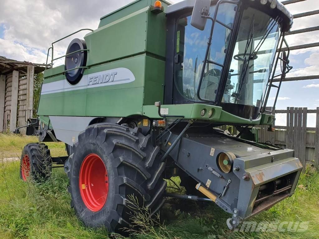 Fendt 5220 E コンバイン