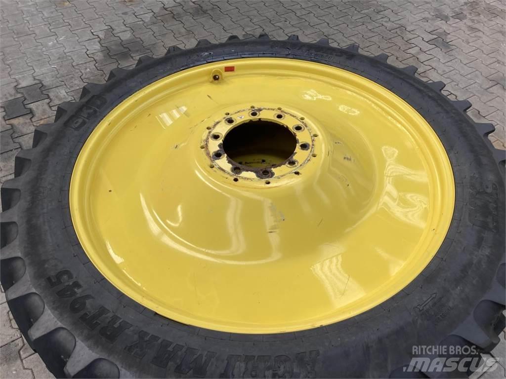 BKT 320/90R54 タイヤ、ホイル、リム