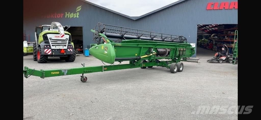 John Deere S670I コンバイン