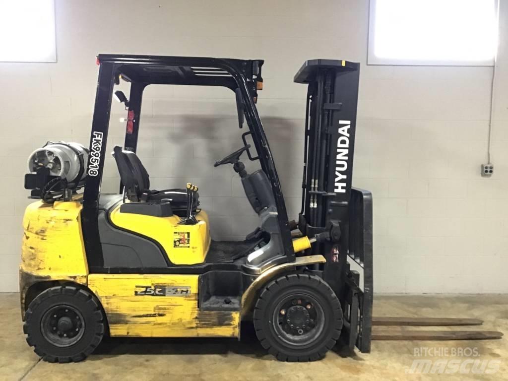 Hyundai 25 L-7 A フォークリフト - その他