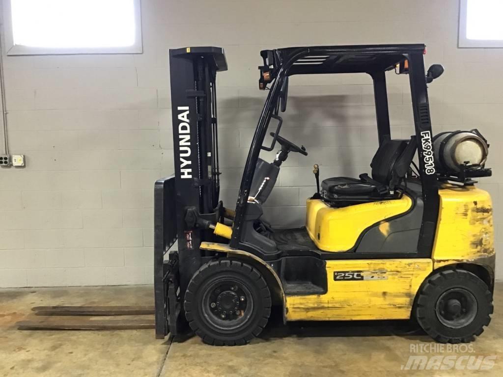 Hyundai 25 L-7 A フォークリフト - その他