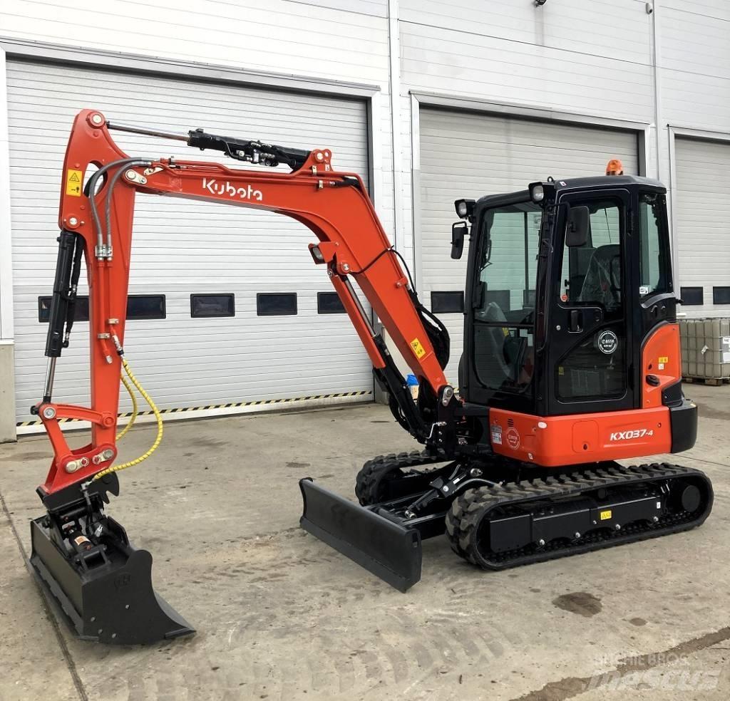 Kubota KX037-4 ミニ油圧ショベル 7t以下（ミニユンボ・ミニディガー）