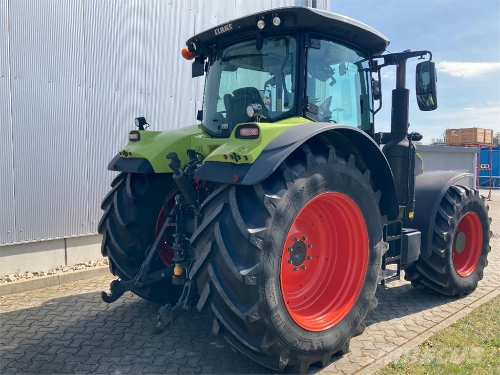 CLAAS ARION 660 トラクター
