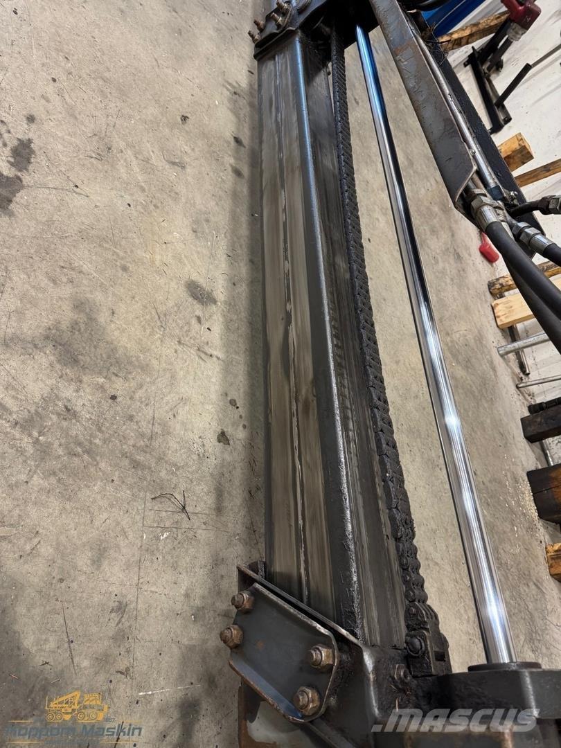 Ponsse K75 フォワーダクレーン